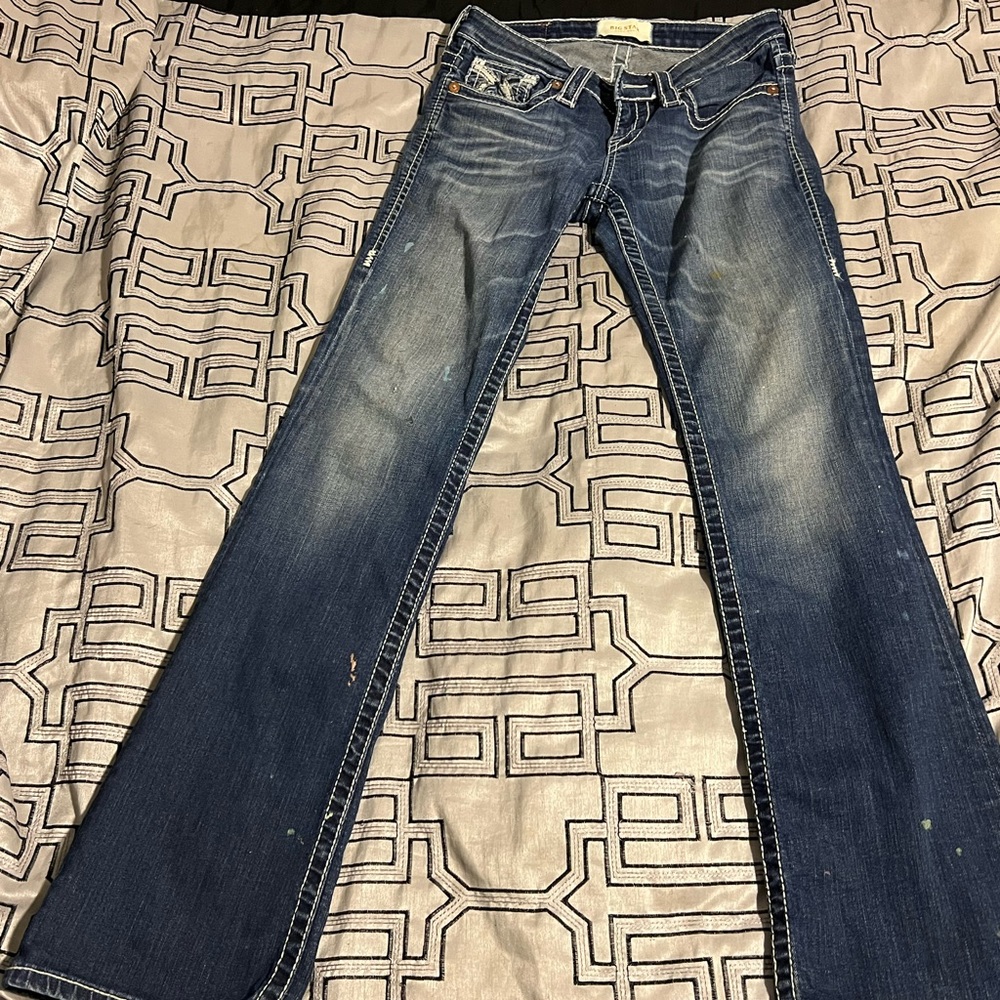 In good condition has some wear on the ends and paint stain as shown in photos